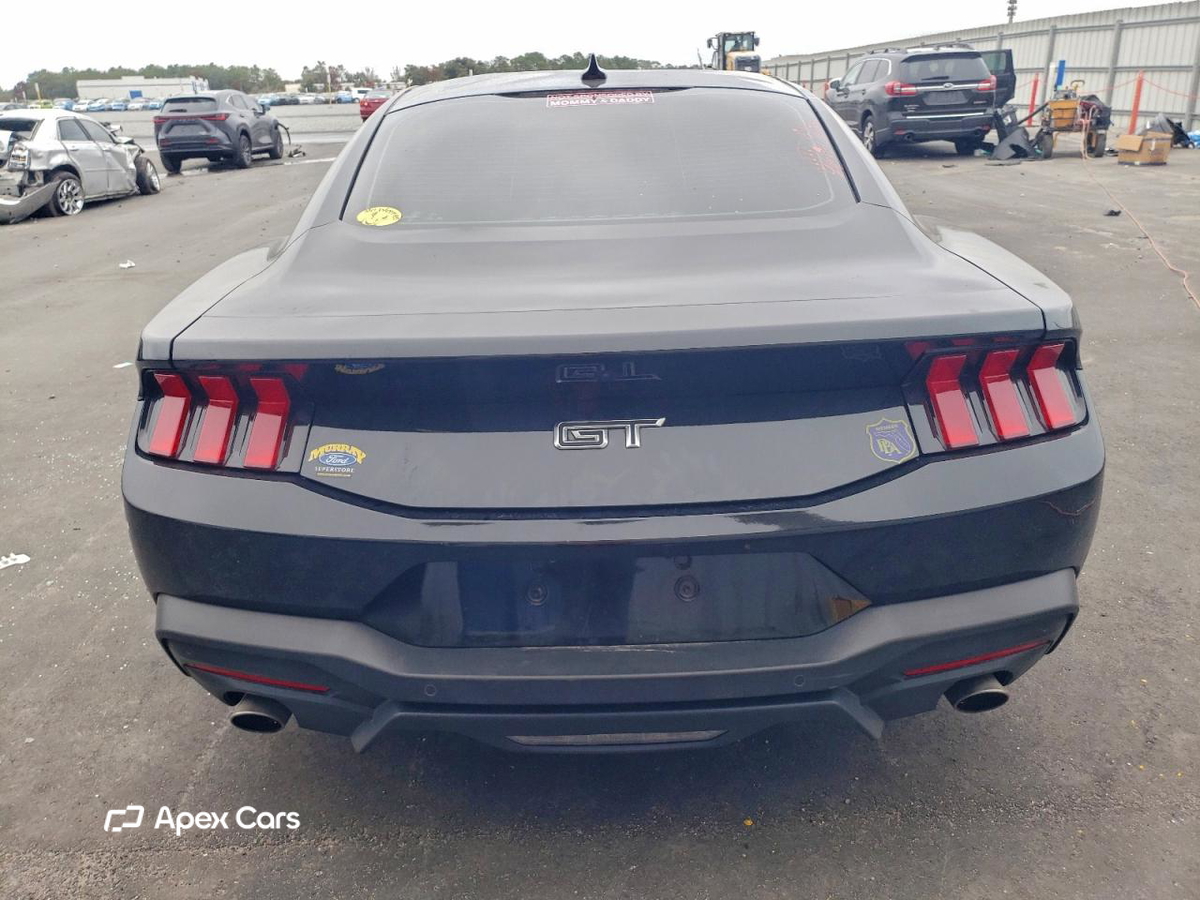 Ford Mustang 2024