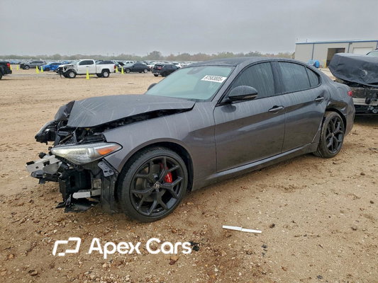 Alfa Romeo Giulia 2020 - Image 1 of 13