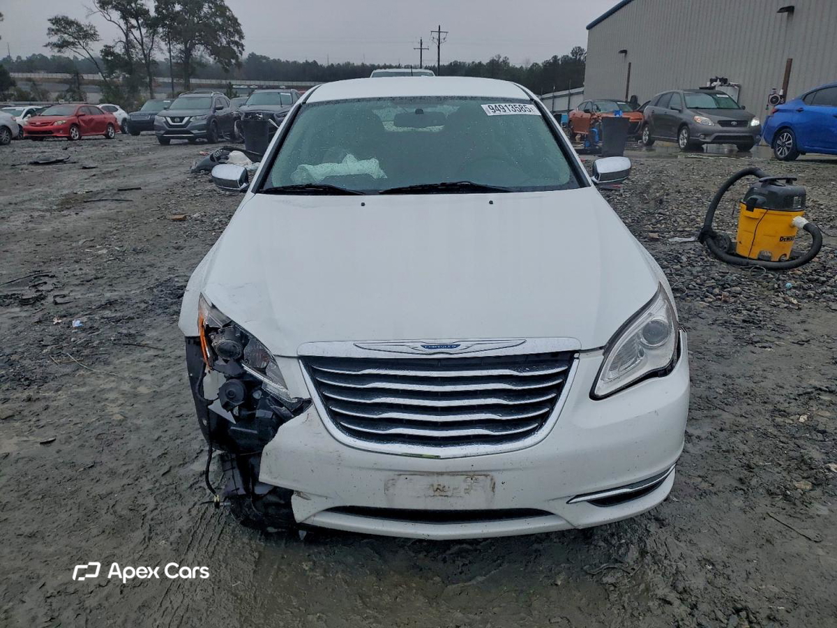 Chrysler 200 2011