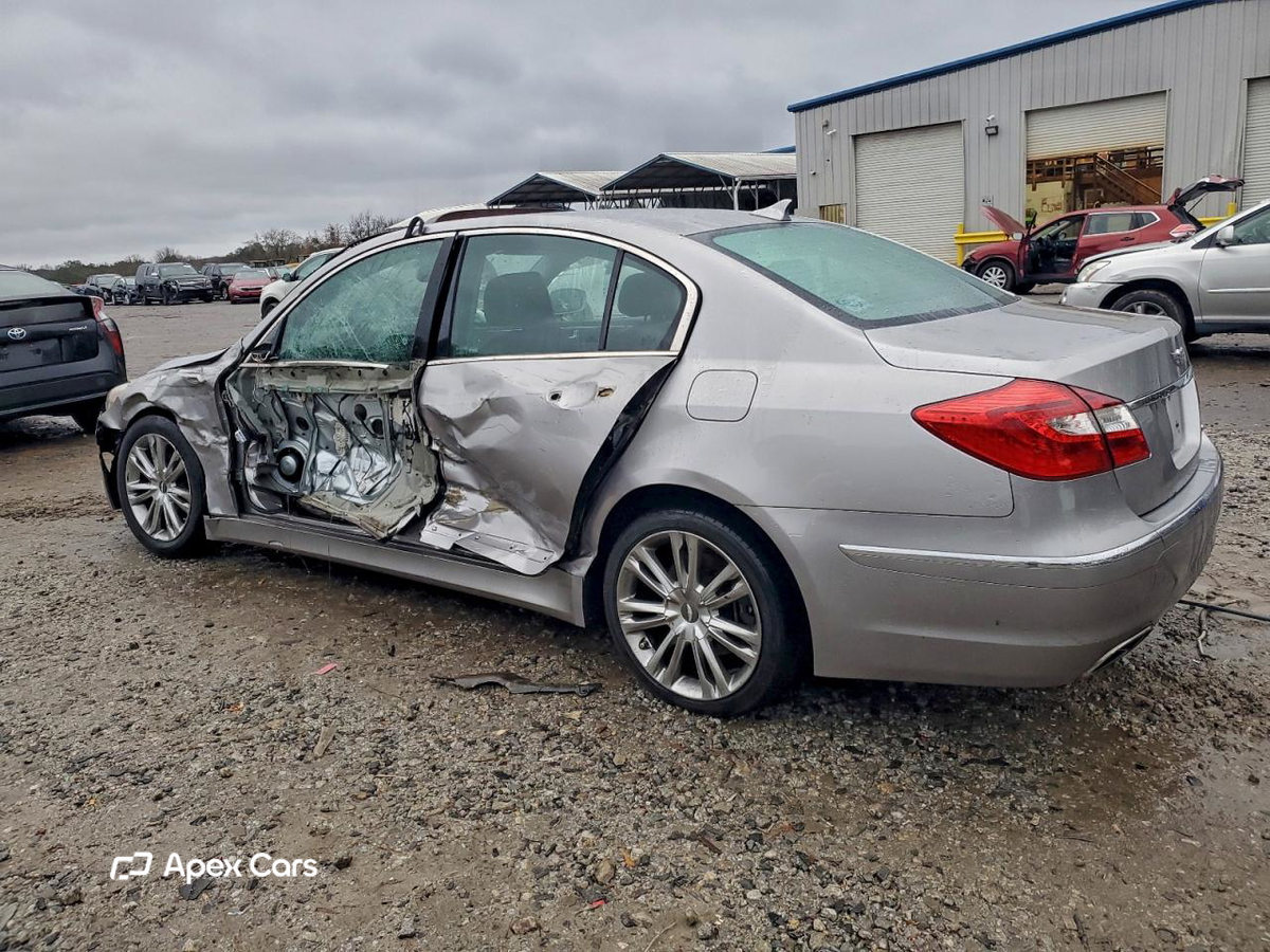 Hyundai Genesis 2012
