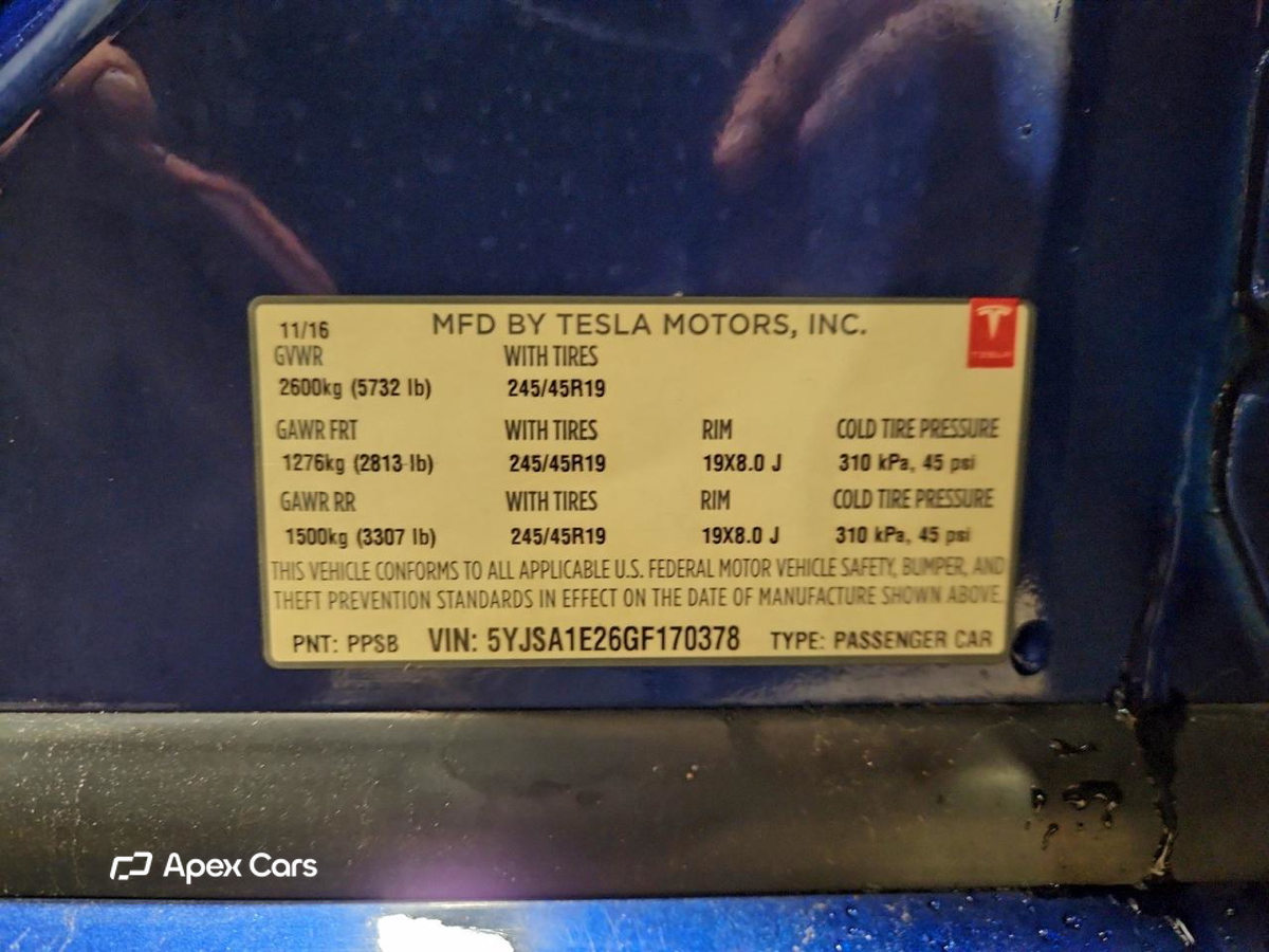 Tesla Model S 2016