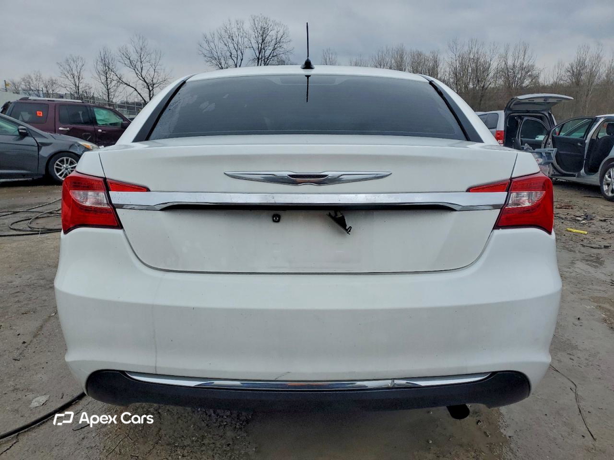 Chrysler 200 2013