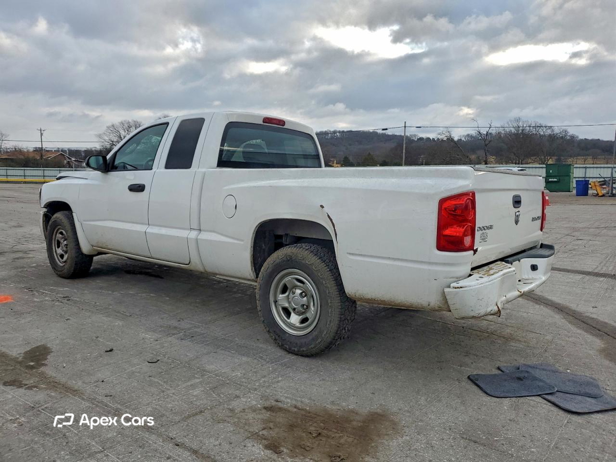 Dodge Dakota 2011