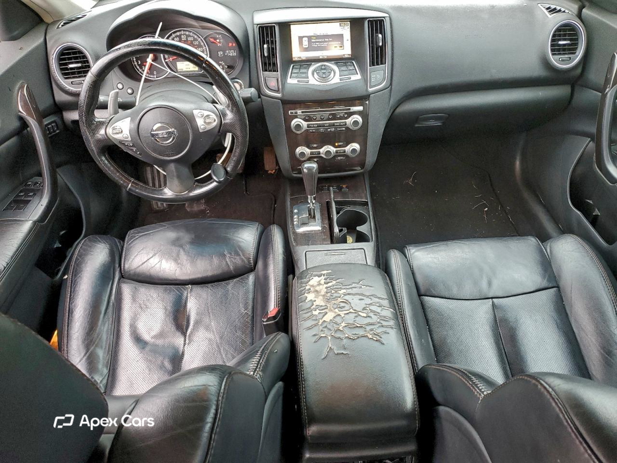 Nissan Maxima 2012