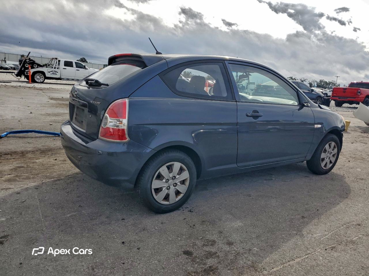 Hyundai Accent 2010
