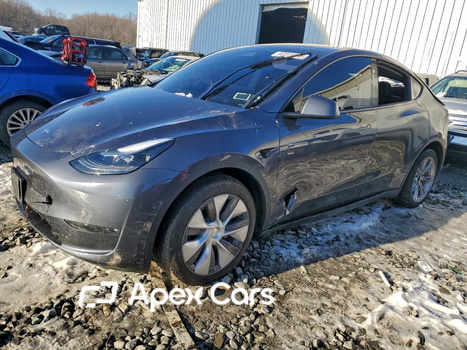 Tesla Model Y 2023 - Image 1 of 13
