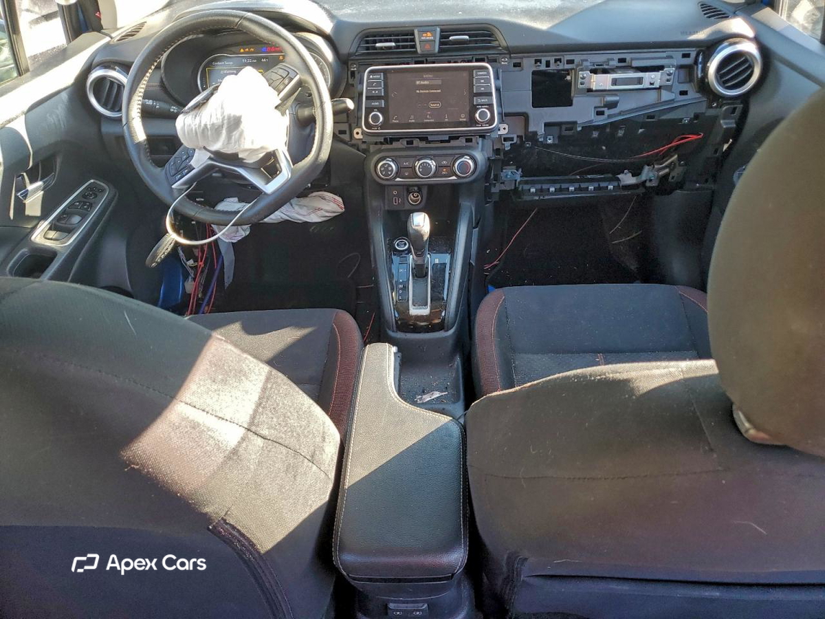 Nissan Versa 2021