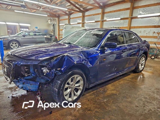 Chrysler 300 2015 - Image 1 of 13