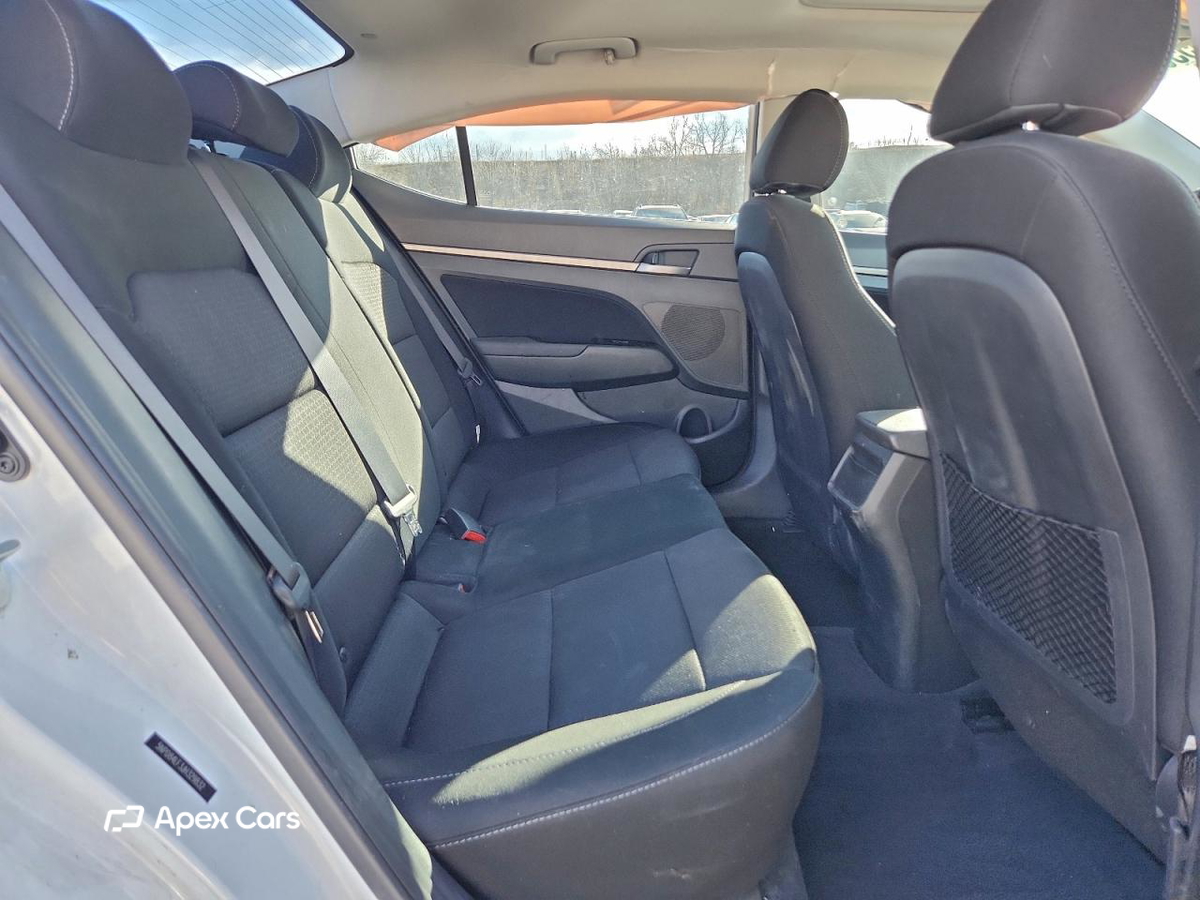 Hyundai Elantra 2018