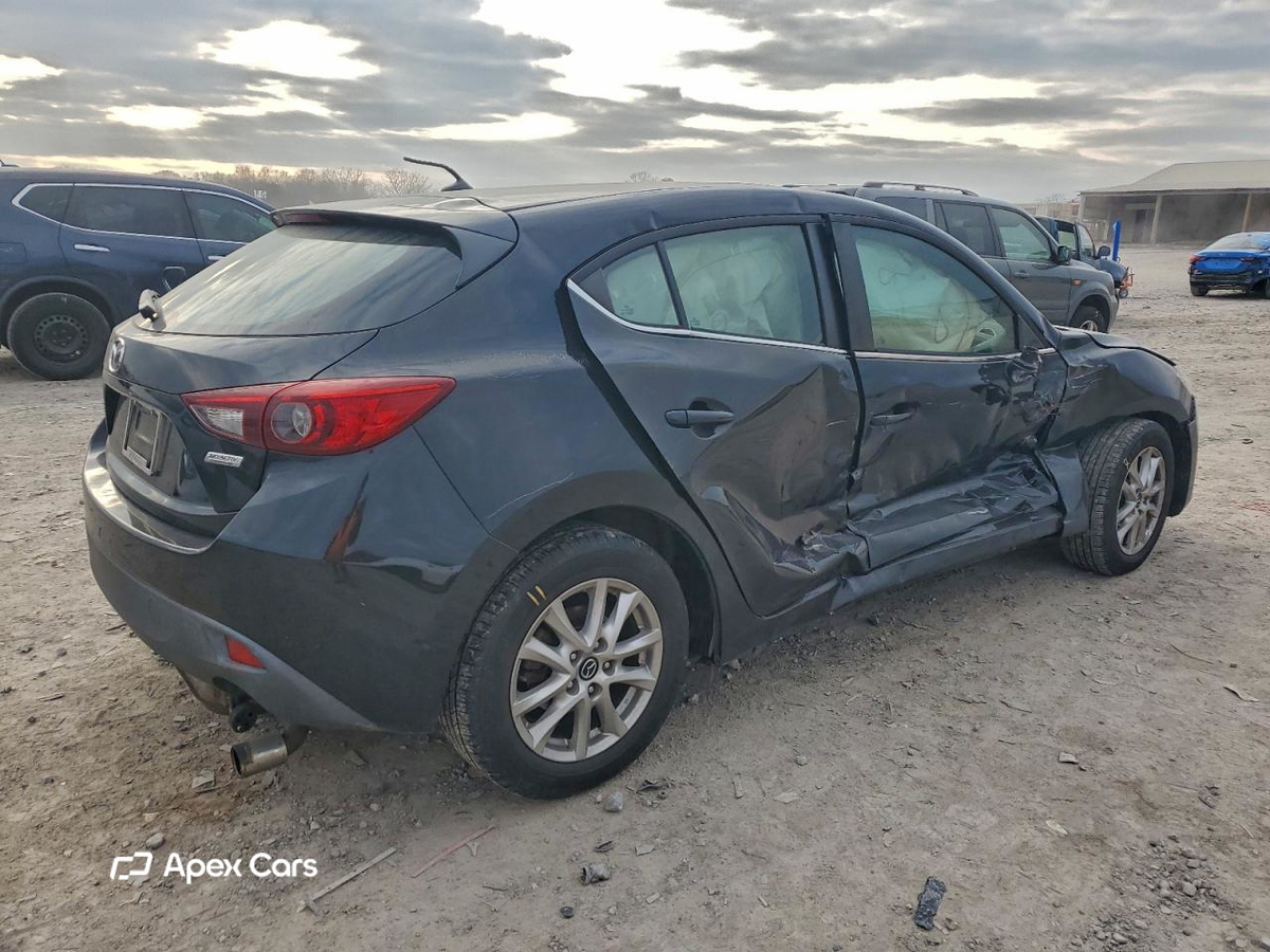 Mazda 3 2016