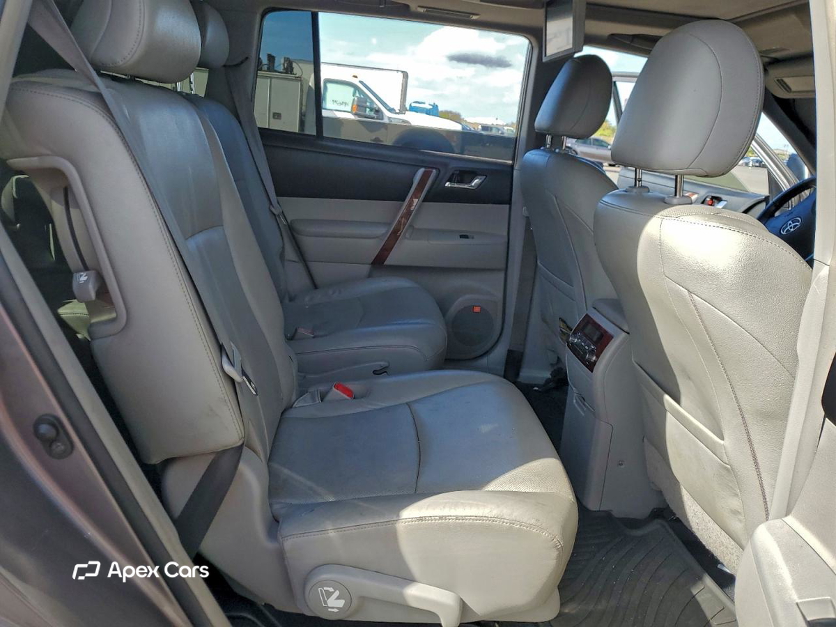 Toyota Highlander 2011