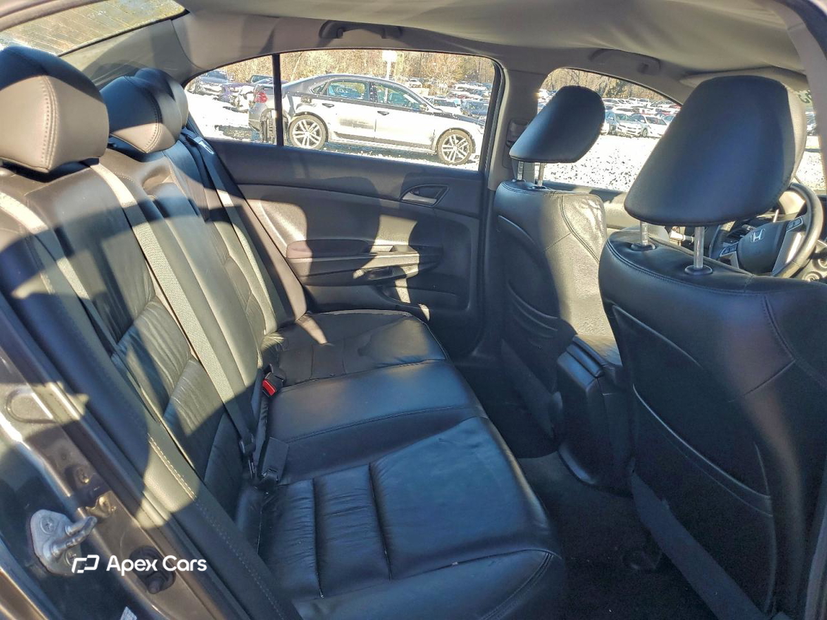 Honda Accord 2011
