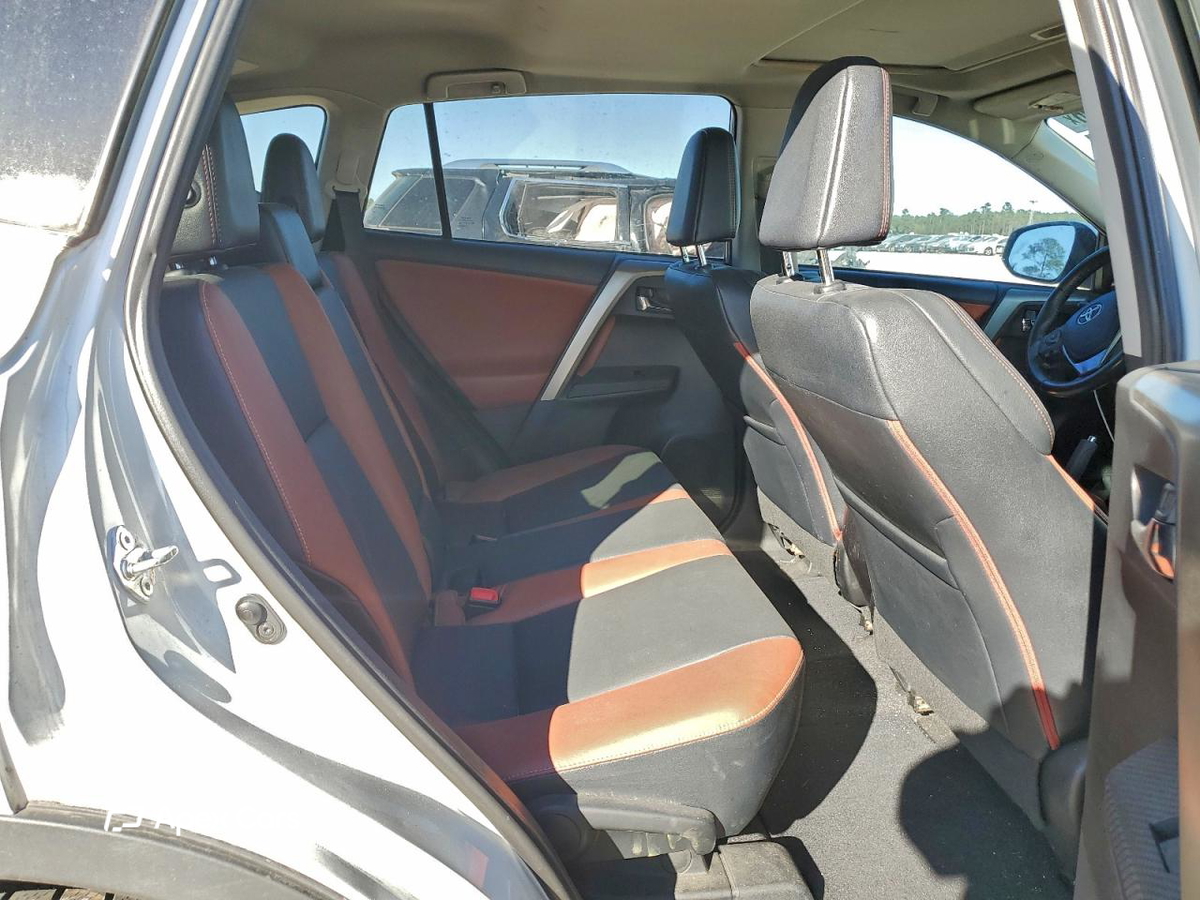 Toyota RAV 4 2014