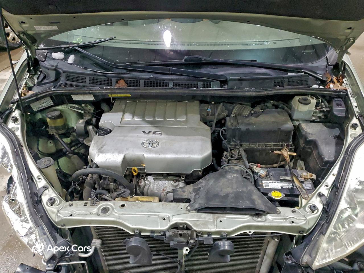 Toyota Sienna 2010