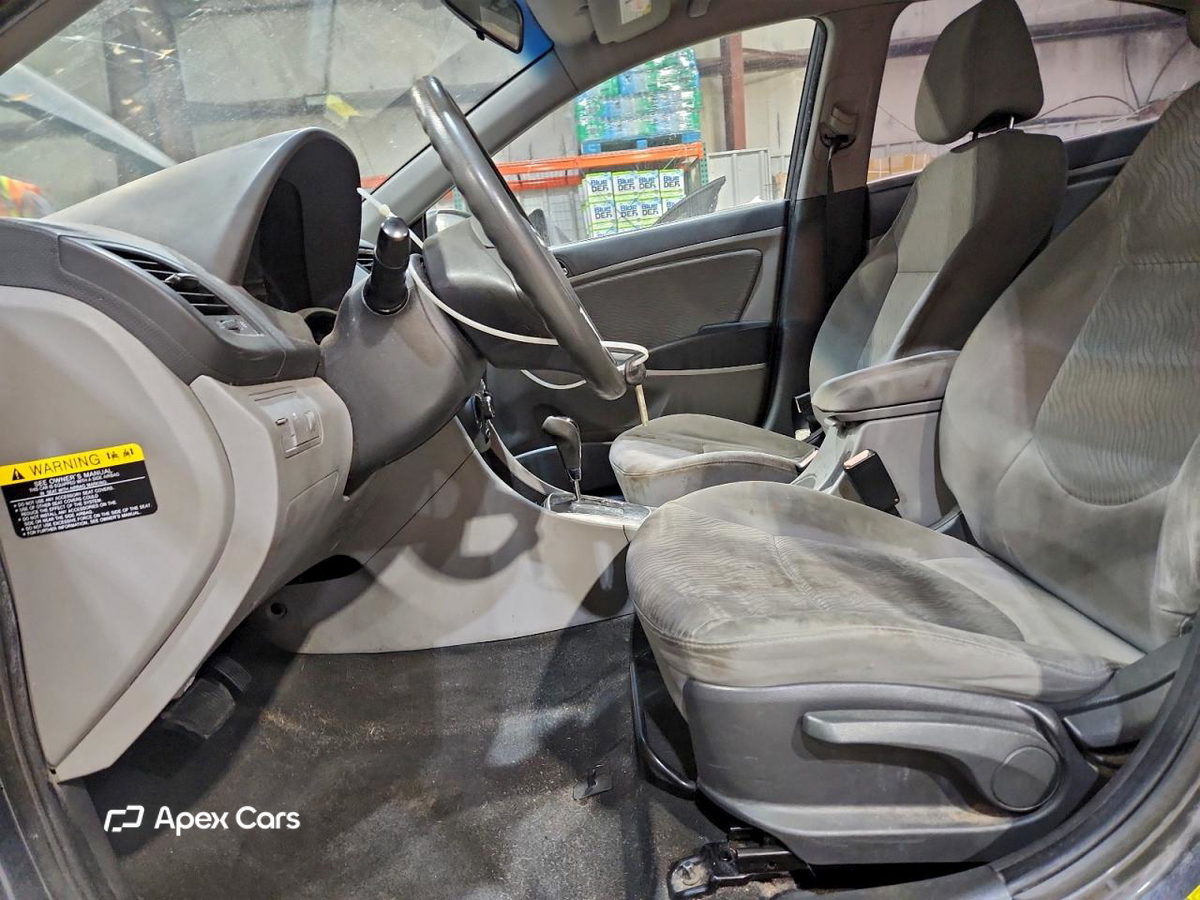 Hyundai Accent 2012
