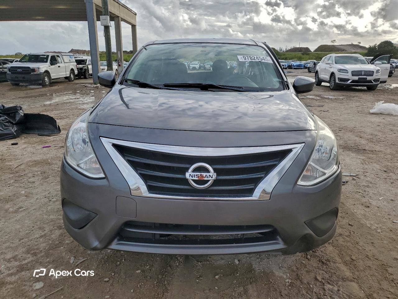 Nissan Versa 2019