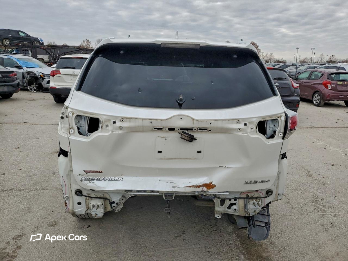 Toyota Highlander 2015