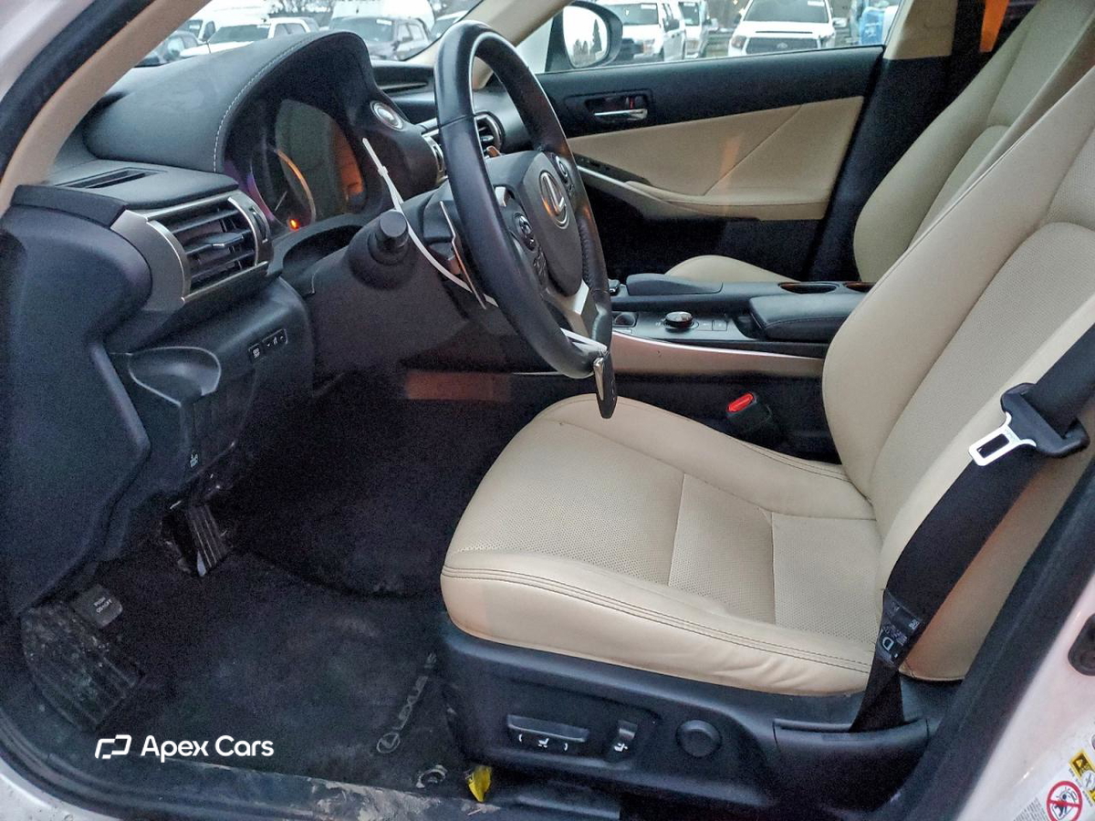Lexus IS 2015