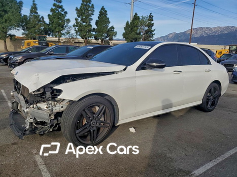 Mercedes-Benz E-klasse 2019 - Image 1 of 13