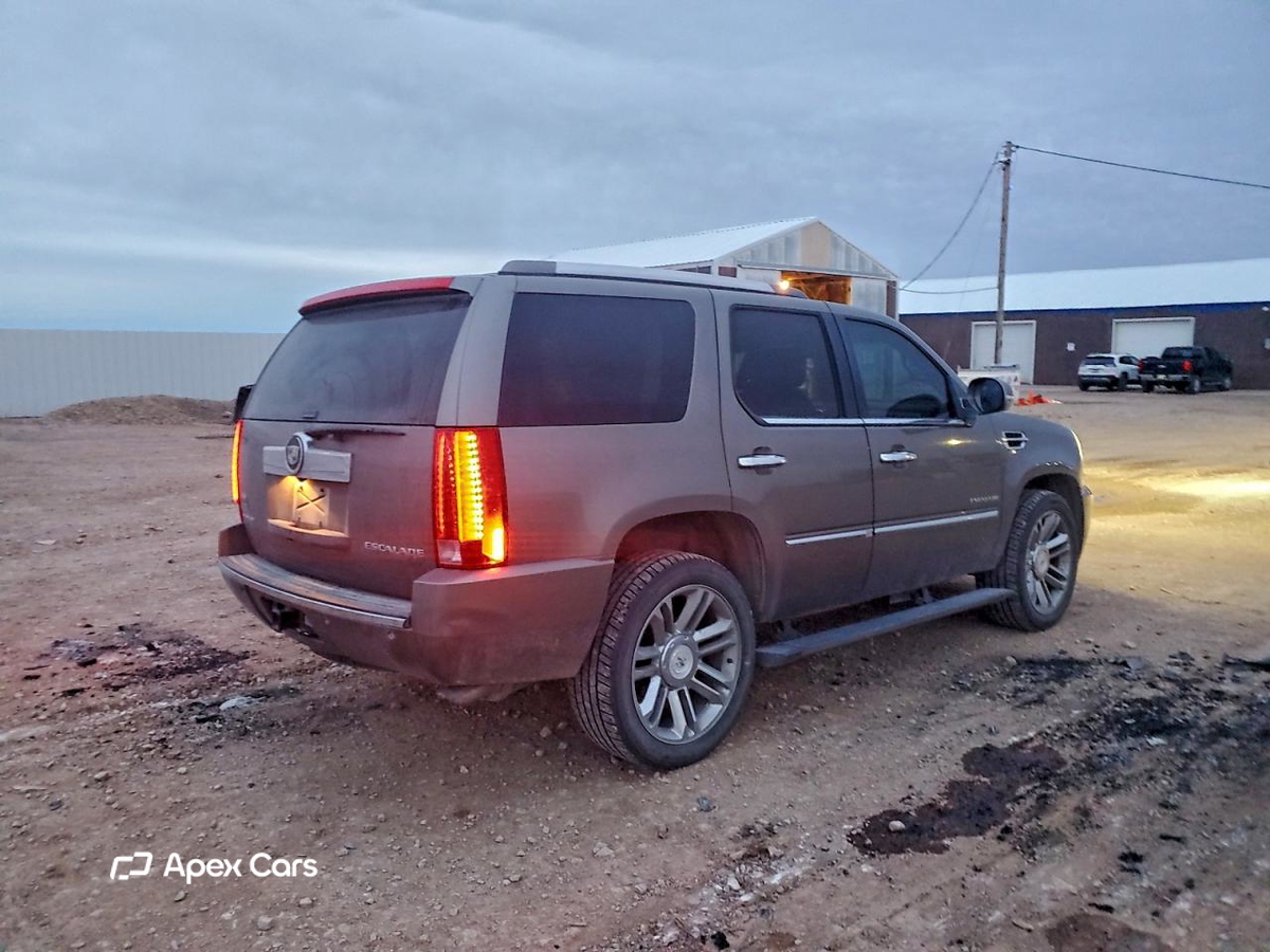 Cadillac Escalade 2012