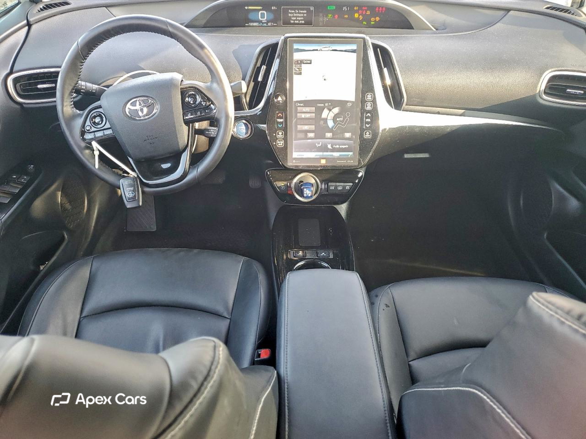 Toyota Prius 2021