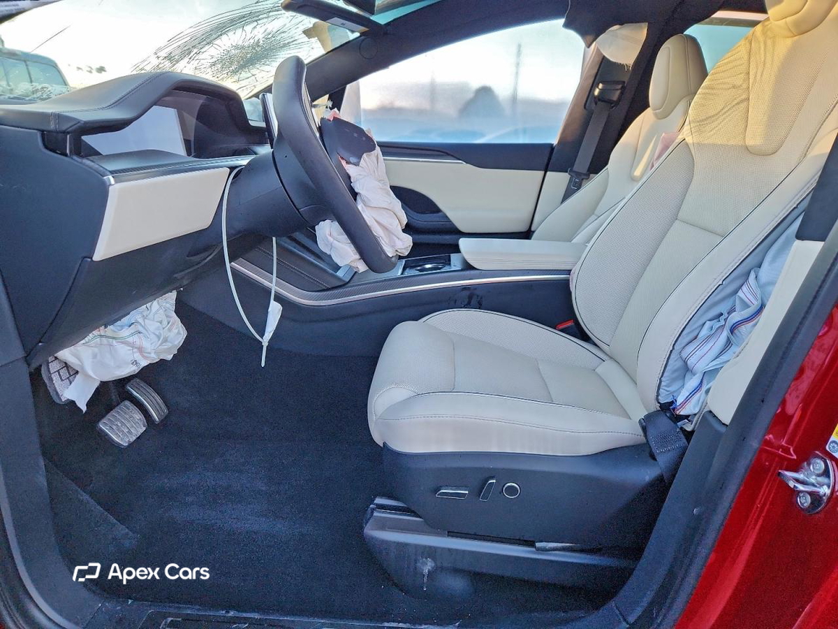 Tesla Model X 2024