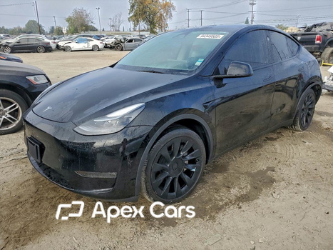 Tesla Model Y 2023 - Image 1 of 13