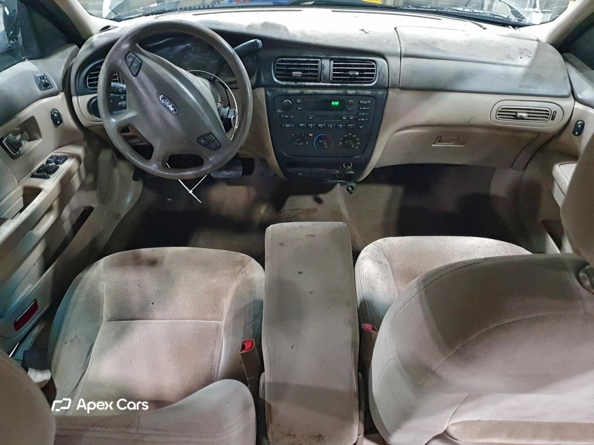 Ford Taurus 2001
