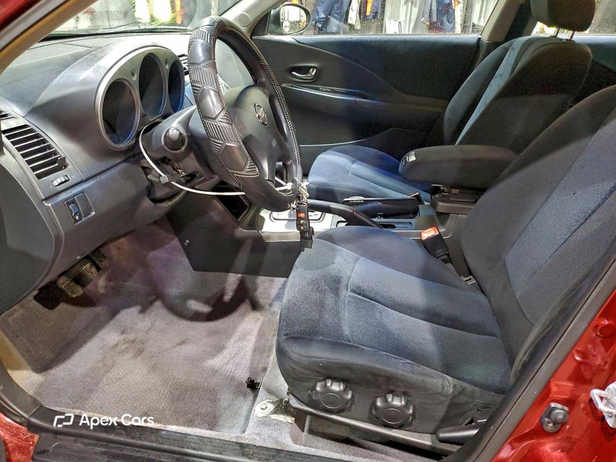 Nissan Altima 2004