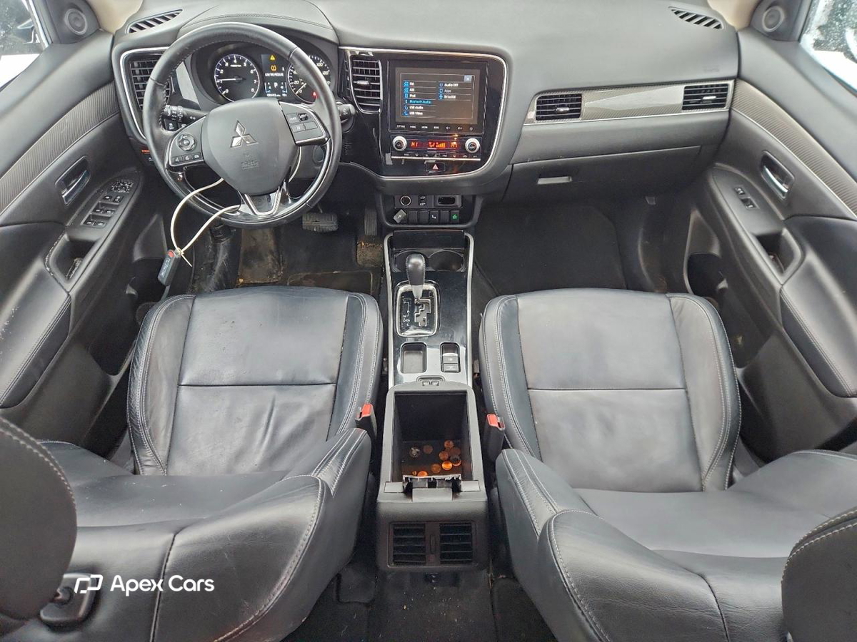 Mitsubishi Outlander 2020