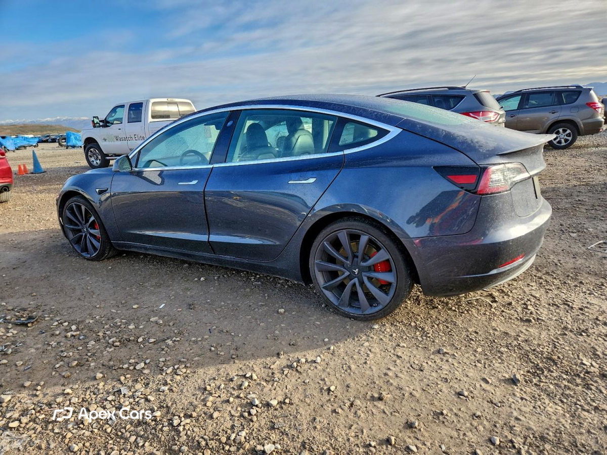 Tesla Model 3 2020