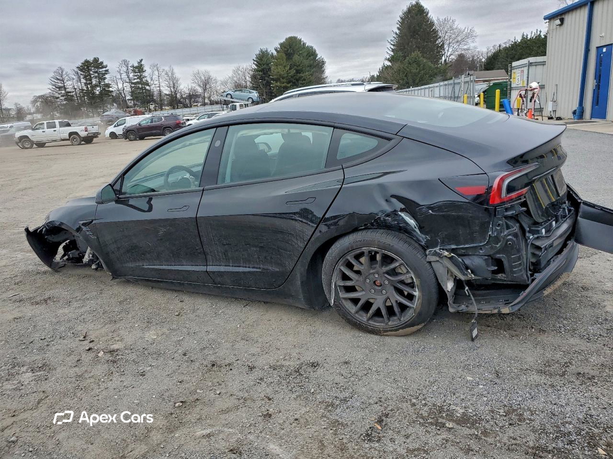 Tesla Model 3 2024