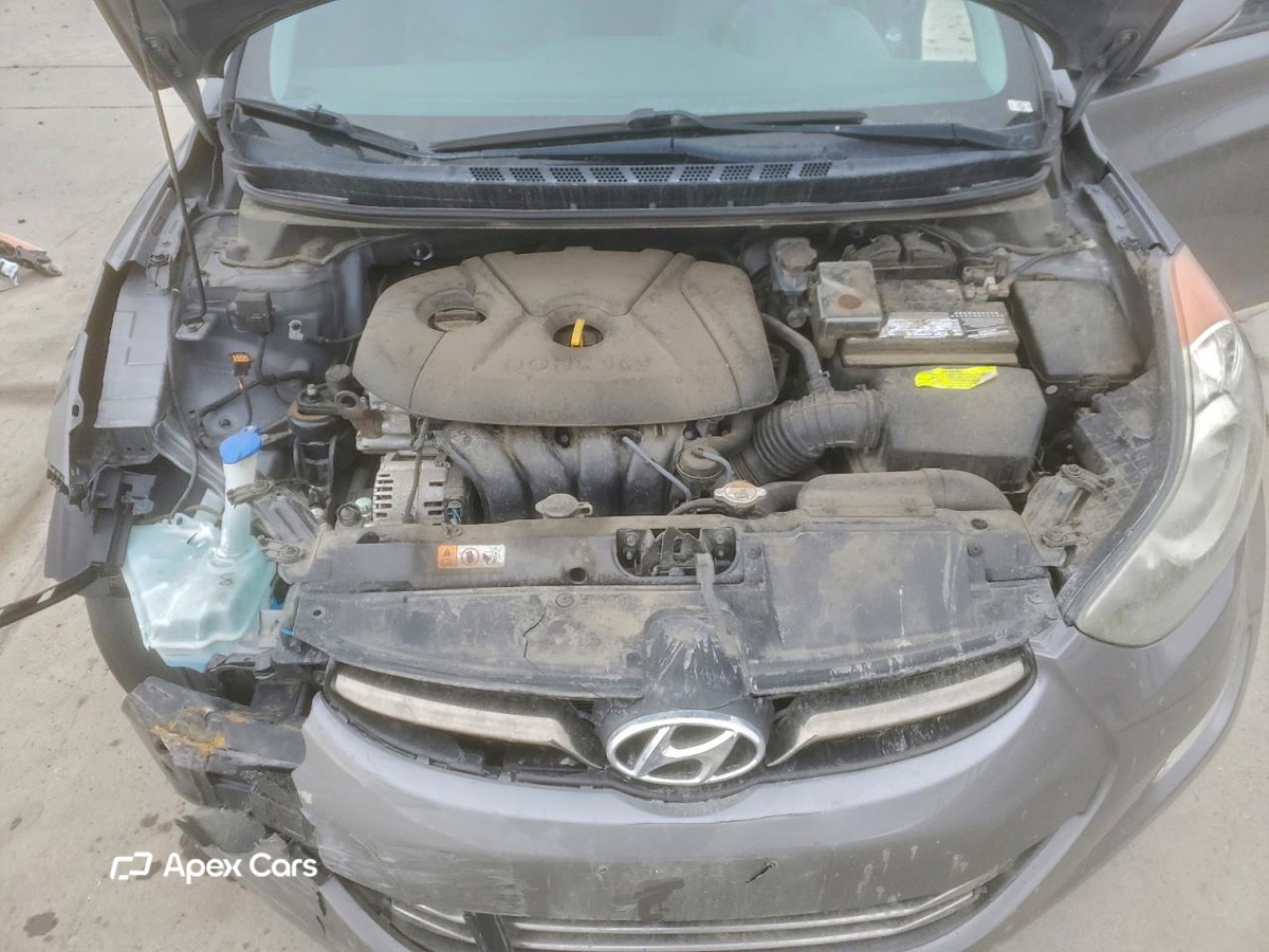 Hyundai Elantra 2013