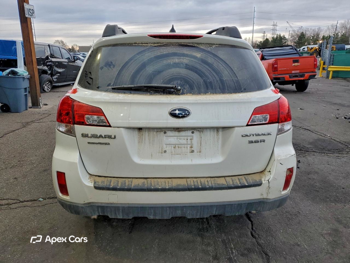 Subaru Outback 2014