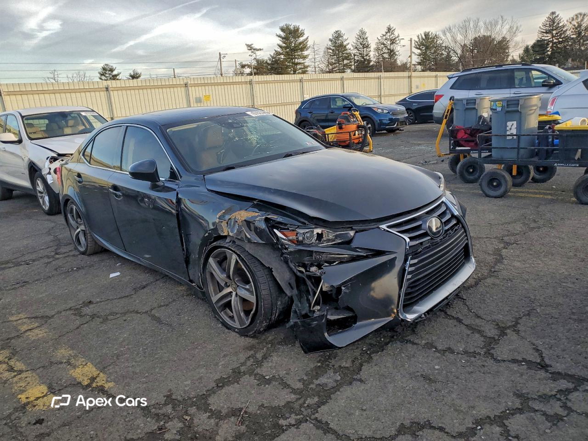 Lexus IS 2020