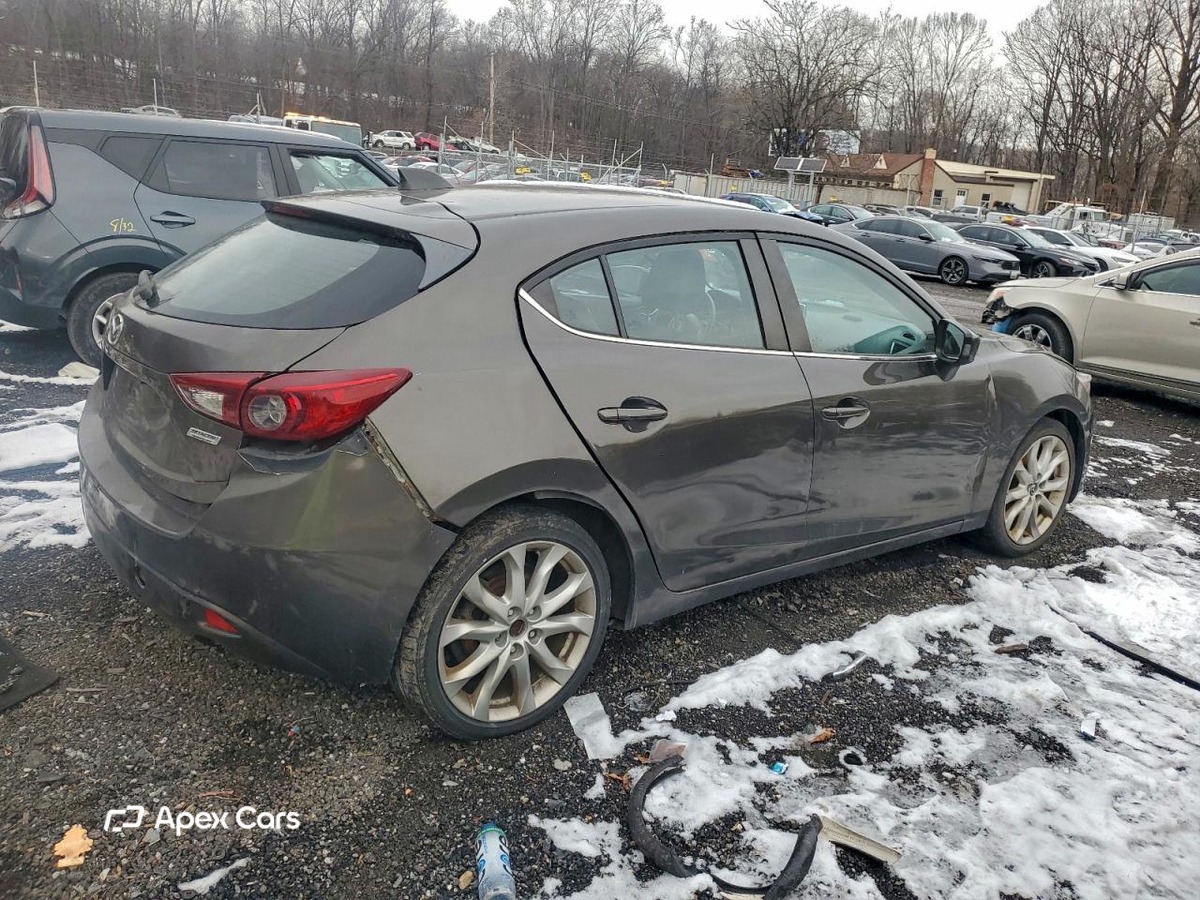 Mazda 3 2015