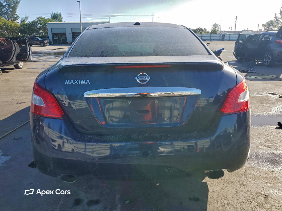 Nissan Maxima 2014