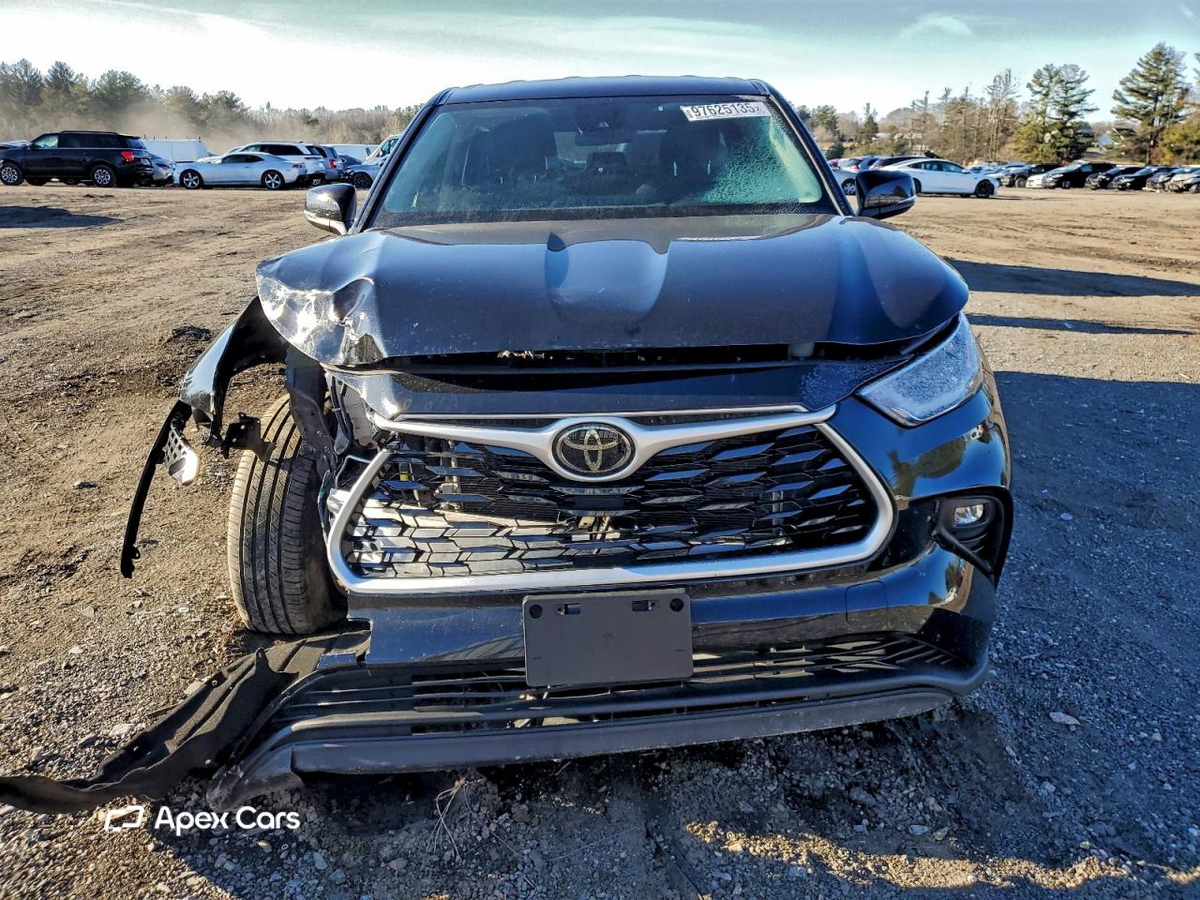 Toyota Highlander 2021