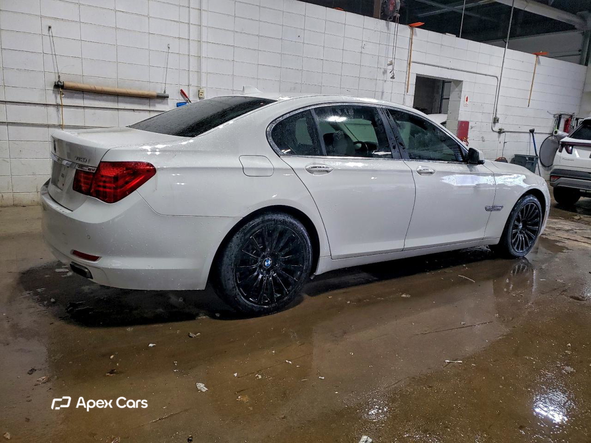 BMW Series 7 2011