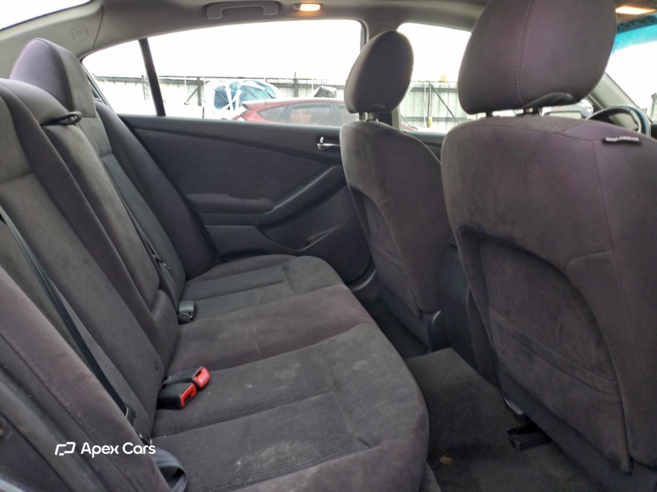 Nissan Altima 2012
