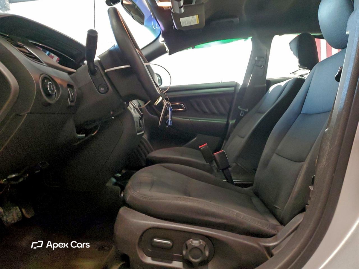 Ford Taurus 2015