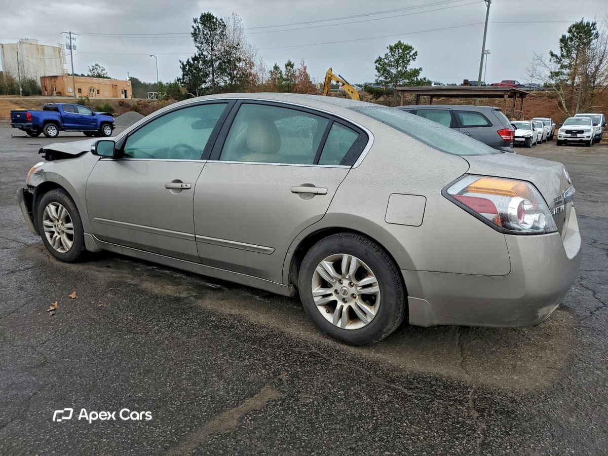 Nissan Altima 2011