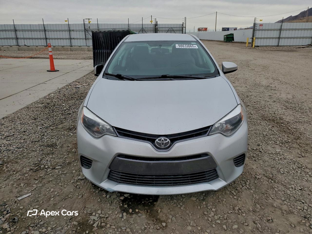 Toyota Corolla 2015