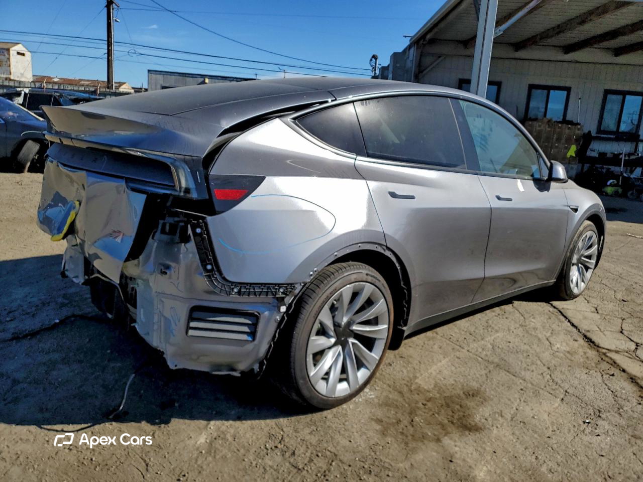Tesla Model Y 2026