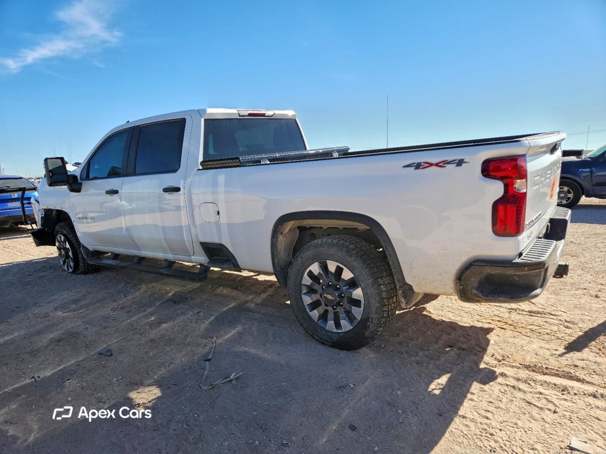 Chevrolet Silverado 2023