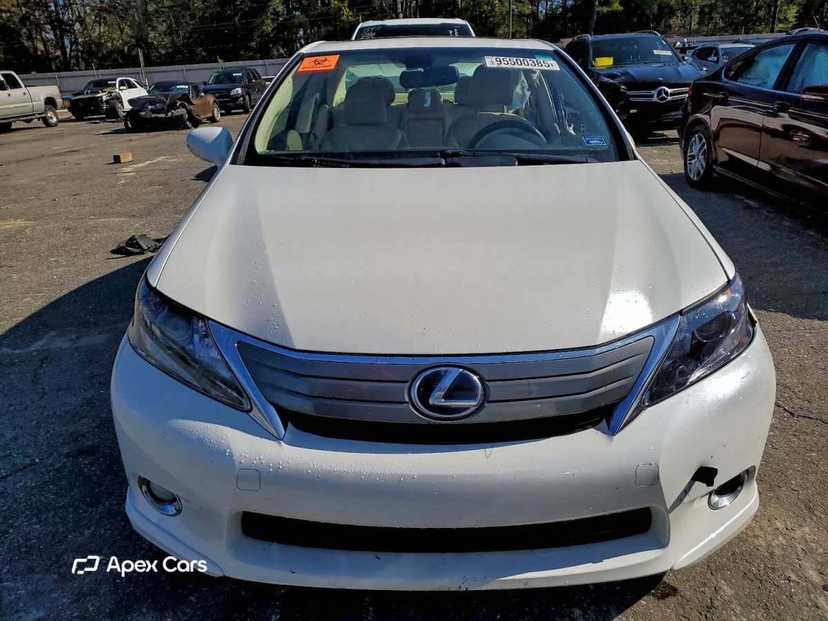 Lexus HS 2010
