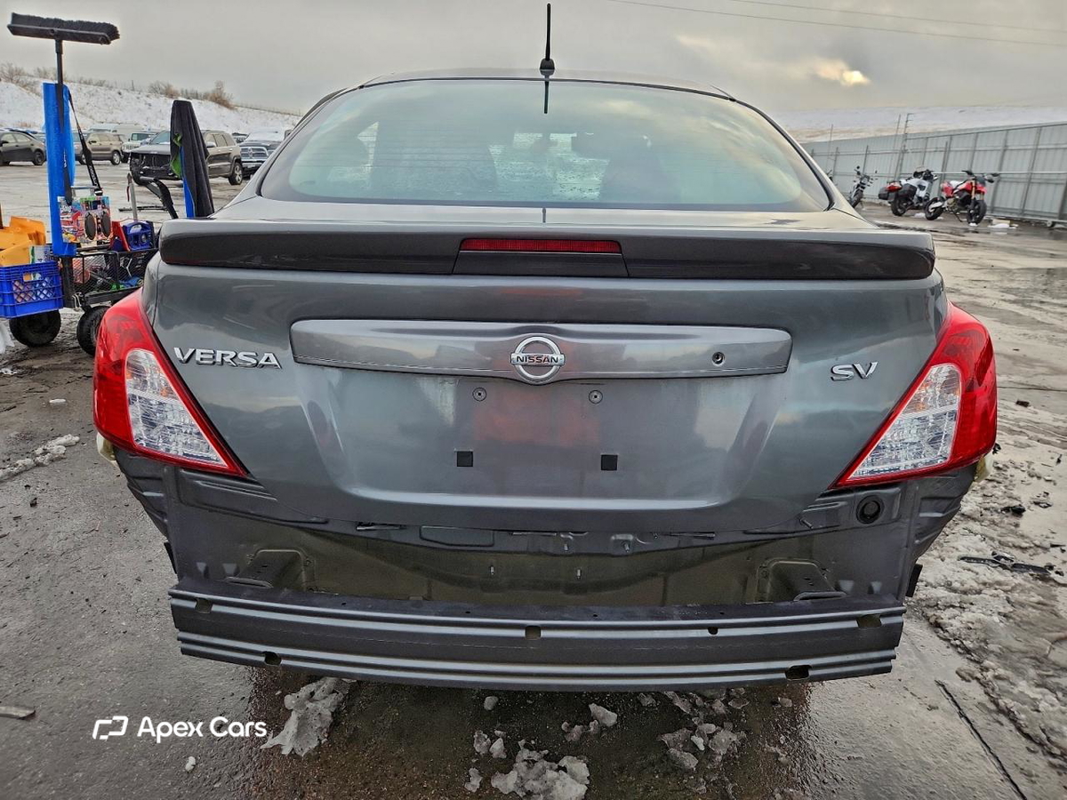Nissan Versa 2017