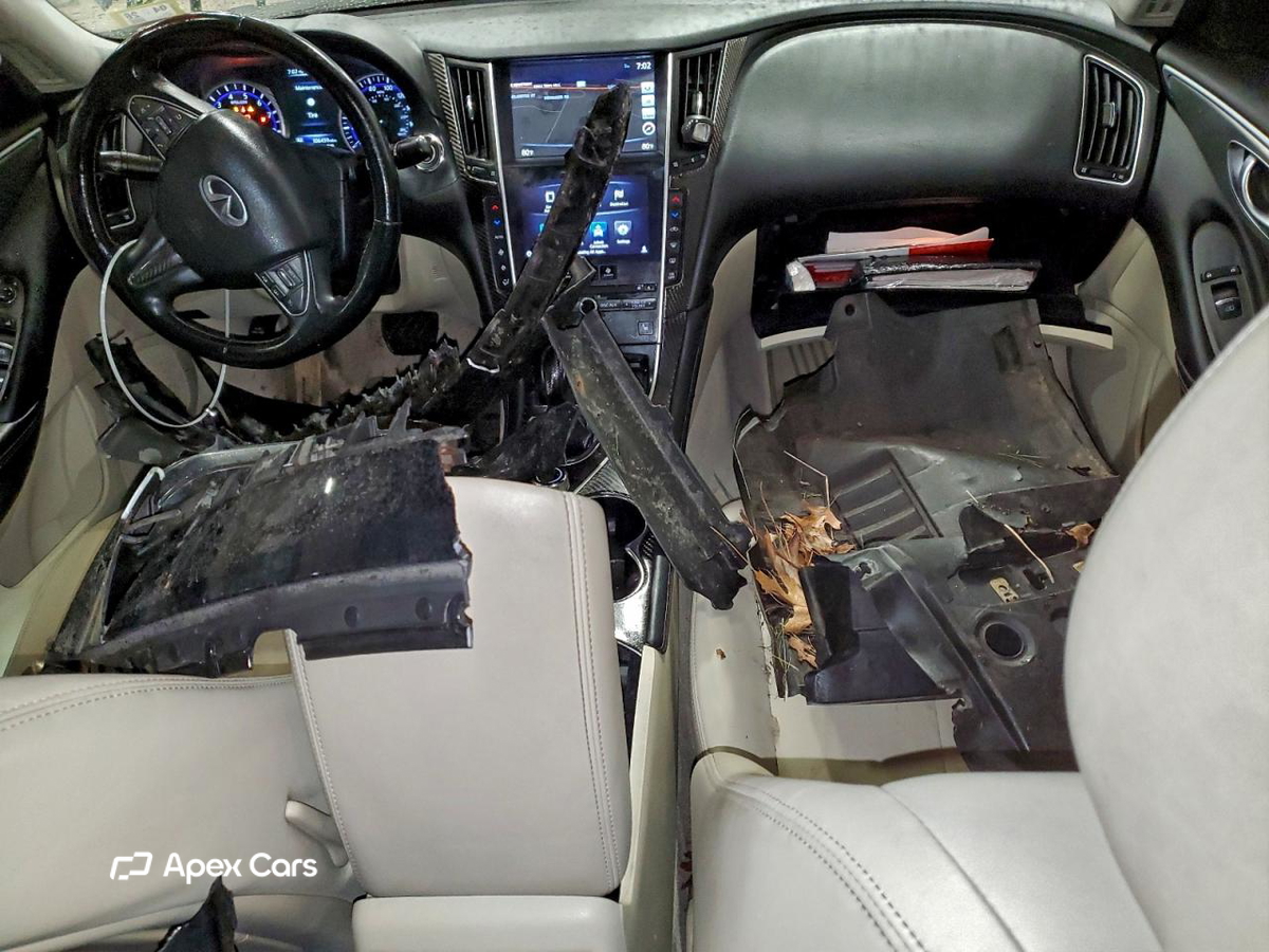 Infiniti Q50 2015