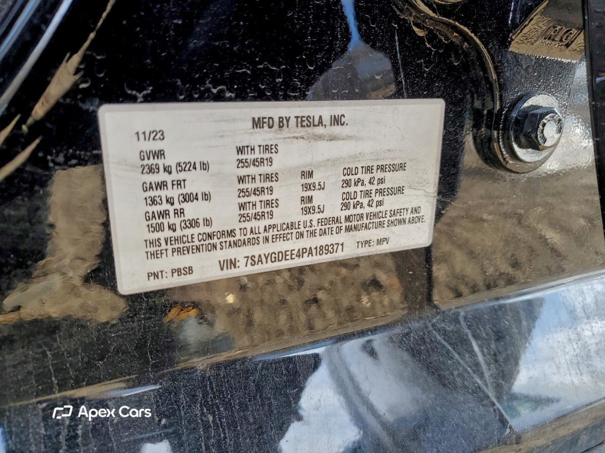 Tesla Model Y 2023