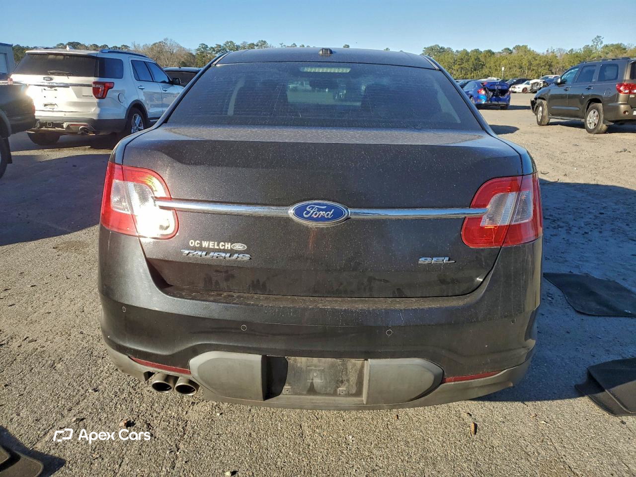 Ford Taurus 2011